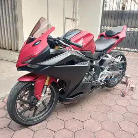 CBR 250 RR MERAH HITAM