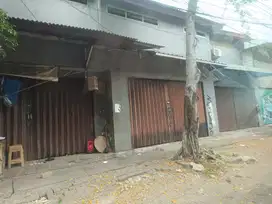Gudang / Ruang Usaha  Jl Otista, bagus, 2 muka, otista & basura, cocok