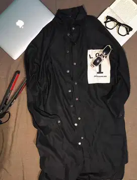 Outer Hitam Wanita