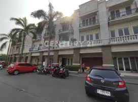 Ruko Grand Taruma 3 Lantai Jl. Dharmawangsa Karawang