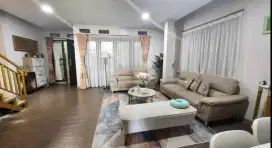 Rumah Mewah dan Strategis di Cikutra