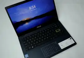 asus E410MAO FHD457 4/512gb
