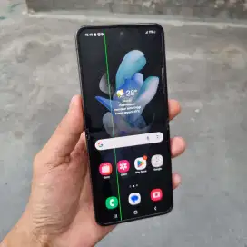 SAMSUNG GALAXY Z FLIP 4 SEIN 5G 8/512 GB MULUS MINUS GARIS 1