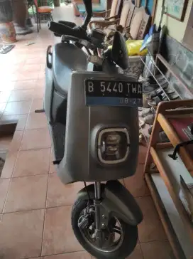 Motor listrik Selis 2022/2021 baterai sdh lithium stnk asli,minus