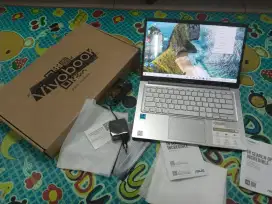 Dijual laptop Asus Vivobook Intel i3 gen 12 ram 8GB SSD 512GB GRNSI ON