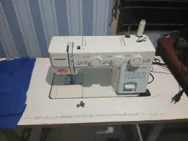 Mesin jahit janome