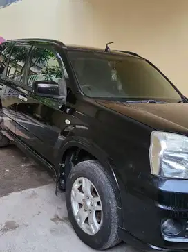 Nissan X-Trail 2010 Bensin