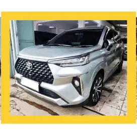 Toyota Avanza Veloz Q CVT 2023 Silver Kilometer 5000