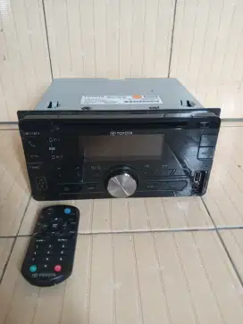 Tape Mobil Original Toyota Calya 2017 Merk JVC Kenwood Mulus Aktif