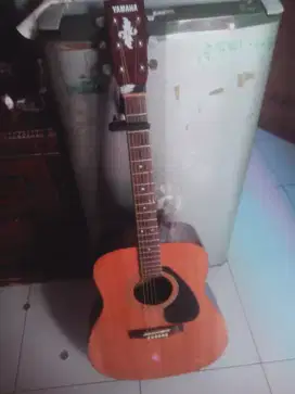 Jual gitar merk yamaha