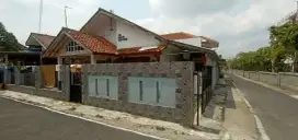 Rumah Luas plus Ruko bisa untuk Usaha Depan Hotel Surya Yudha