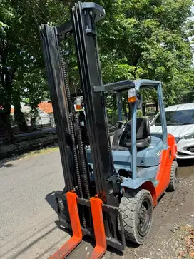 Forklift Toyota 3 Ton 3 stage 6 Meter