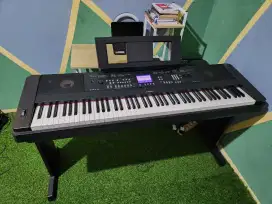 Yamaha DGX 650 portable Grand