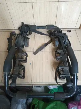 Dudukan Sepeda Untuk Di Mobil Antik Mulus