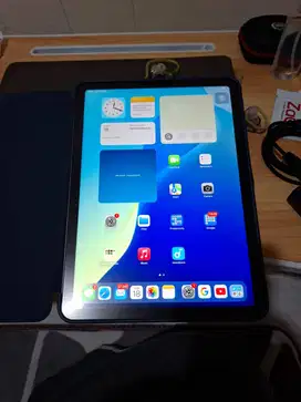 Dijual : Ipad Air M1/64 GB Super Mulus + Keyboard