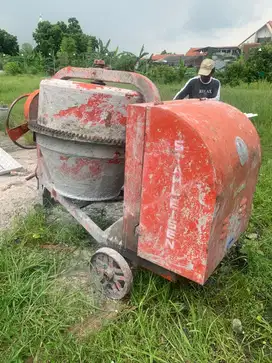 Molen beton dijual