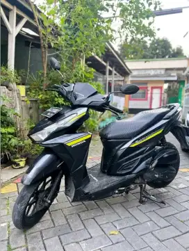HONDA VARIO 125 CBS ISS 2015 PLAT TANGERANG PAJAK ON SS LENGKAP MULUS