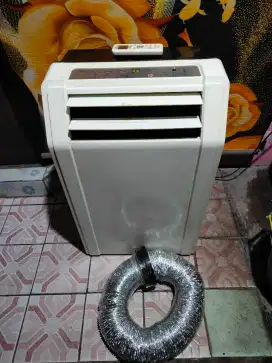 Ac portaible midea 1/2 pk