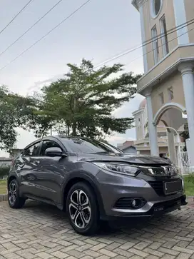 Honda HR-V E CVT A/T Grey Metallic