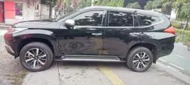 Mitsubishi Pajero Sport Dakar 4x2 Ultimate Hitam Type Teringgi th 2018