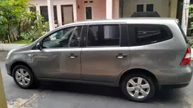 Nissan Grand livina 2012 Bensin