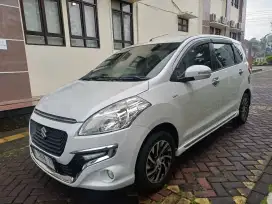 Dijual suzuki ertiga drezza km low