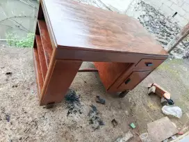 Jasa reparasi meja
