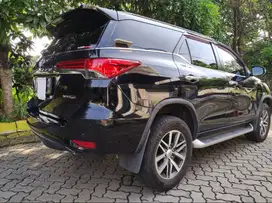 Toyota Fortuner VRZ Diesel AT 2016 Istw Pribadi Tgn1 hitam terawat
