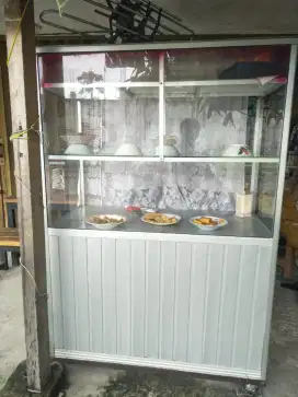 Etalase dagang besar