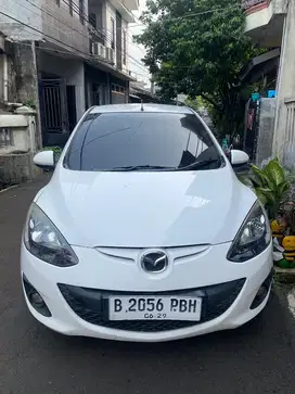 Mazda 2 2012 Bensin