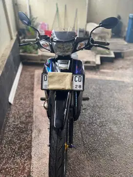 YAMAHA F1ZR TAHUN 2003 WARNA HITAM DIJAMIN MULUS & TERAWAT