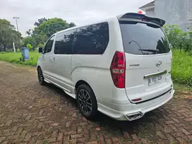 Hyundai H-1 2018 Bensin