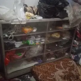Dijual Etalase kaca