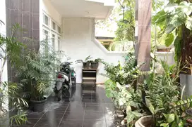 Rumah Cantik dalam Komplek Pesanggrahan Permai Jakarta Selatan
