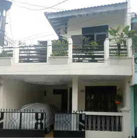 Rumah Bagus Siap Huni cocok untuk Usaha di Kreo Larangan Tangerang