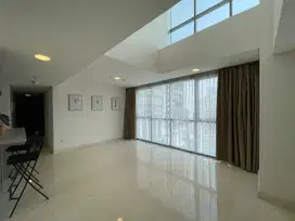 DIJUAL Apartemen Ciputra World 2 3 BR Lantai Tinggi - RJ