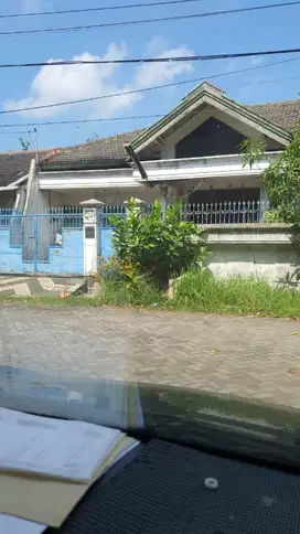 Rungkut Asri lor belakang ruko komersial area