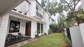 Dijual Rumah Terawat Semi Furnished Cluster Bintaro Jaya Sektor  9