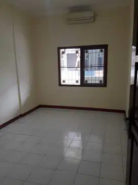 Rumah Disewakan Tangerang Selatan 3 Kamar Tidur