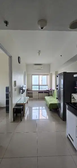 Dijual cepat apartement springlake summarecon bekasiTower frezia