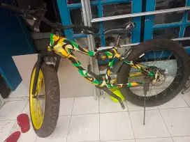 Sepeda mtb fatbike