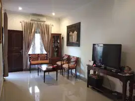 Rumah 2 Lantai Bagus di Villa Bintaro Regency, Bintaro, Jual Cepat