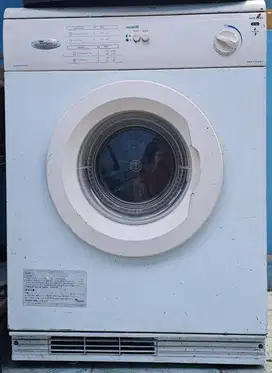 Dijual mesin pengering pakaian merk Whirlpool