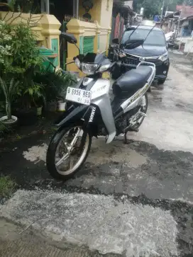 YAMAHA VEGA 2005