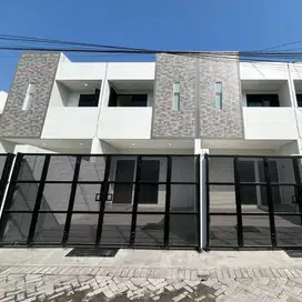 dijual rumah di lebak jaya , 300 meter jalan raya kenjeran