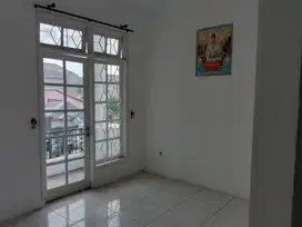 Dijual Rumah Bagus Ukuran 10x15 2 Lantai Perumahan Banjar Wijaya