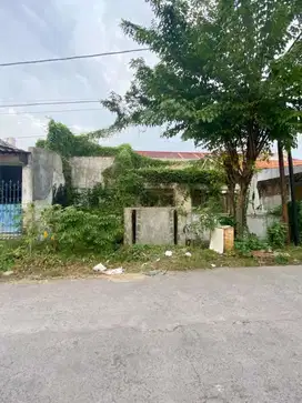 Jual rumah remek itung tanah Babatan Pantai