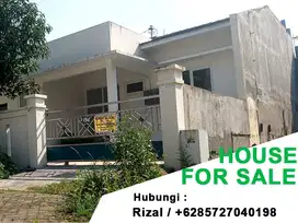 JUAL TANAH DAN BANGUNAN JL. KAPAS TENGAH RAYA NO 194