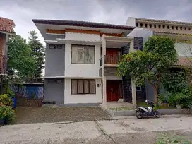 TOWNHOUSE LOKASI EMAS DAGO, JUAL CEPAT, HARGA MURAH, NEGO