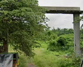 Tanah kosong bekas pabrik